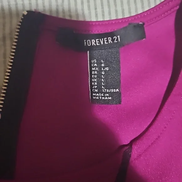 Dress - Picture 2 of 4